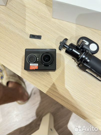 Экшен камера xiaomi Yi