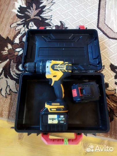 Аккумуляторная дрель шуруповерт девольт