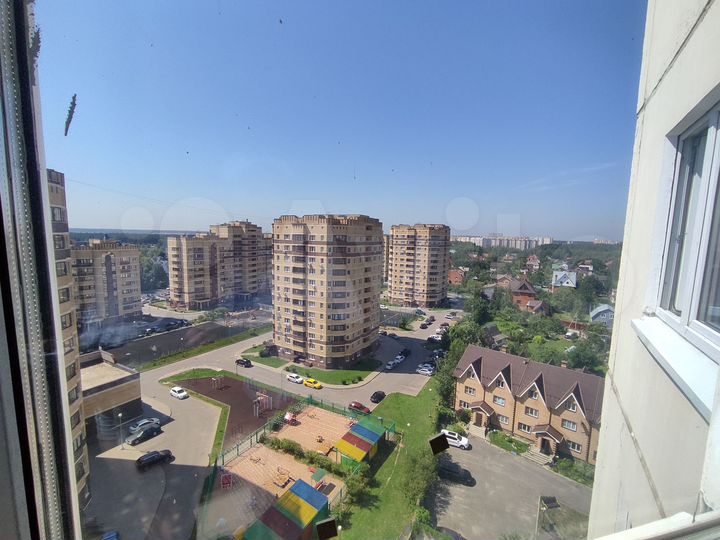 2-к. квартира, 66,3 м², 6/17 эт.