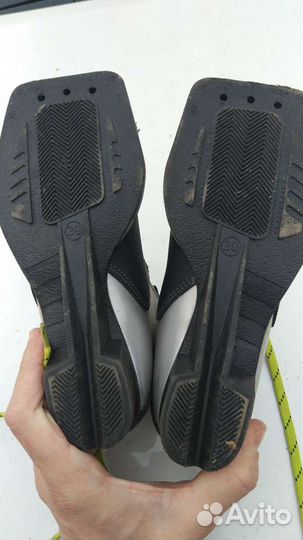 Лыжные ботинки