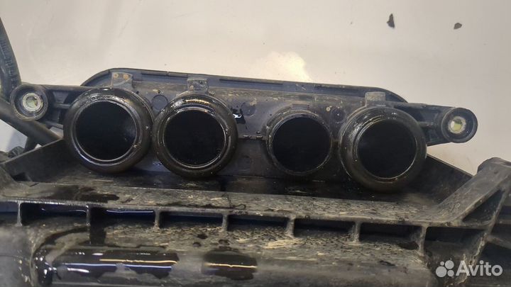 Корпус воздушного фильтра Nissan Note E11, 2008