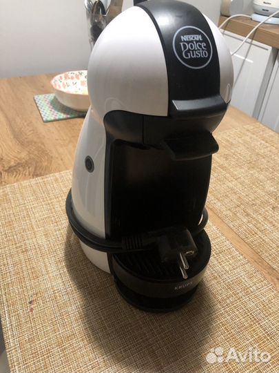 Кофеварка dolce gusto