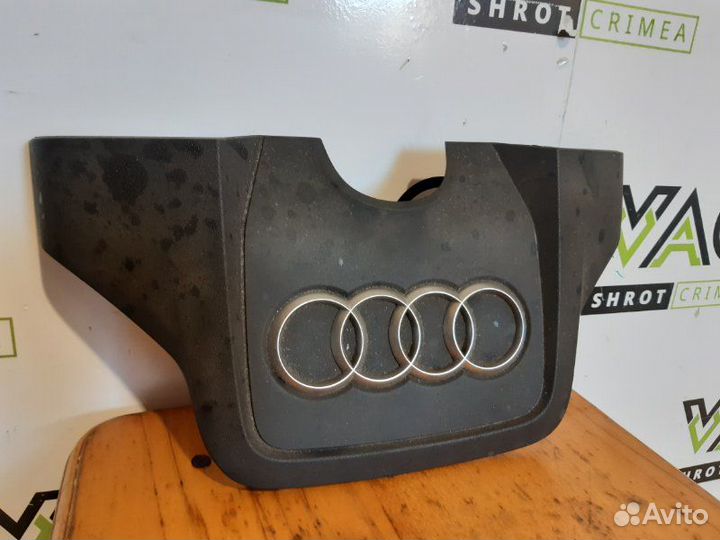Декоративная крышка двигателя Audi Q7 4LB 3.0tfsi
