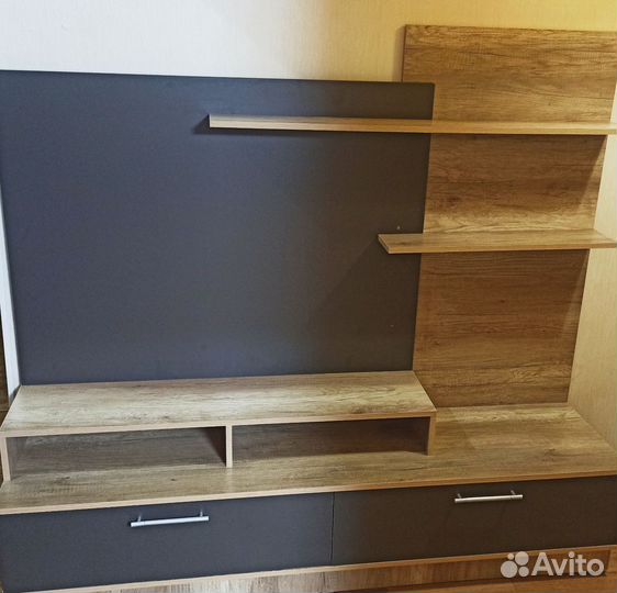 Тумба под телевизор