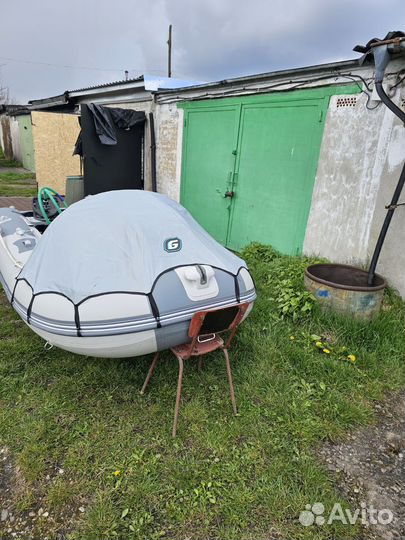 Лодка gladiator