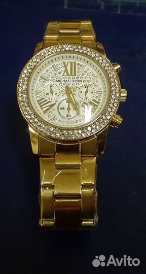 Часы наручные женские кварцевые