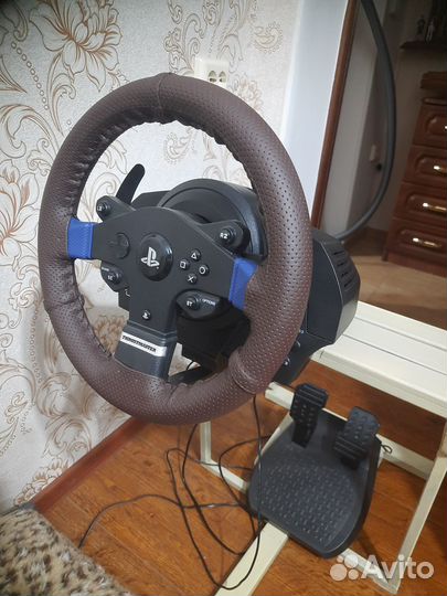 Руль игровой Thrustmaster t150