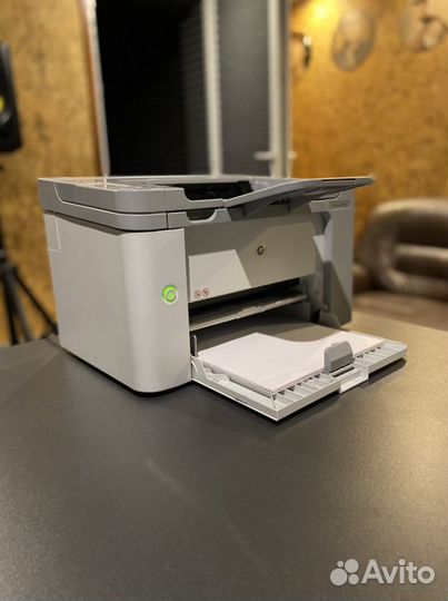 HP 1566 принтер лазерный,в отличном состоянии