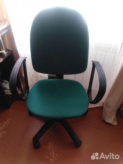 Компьютерное кресло