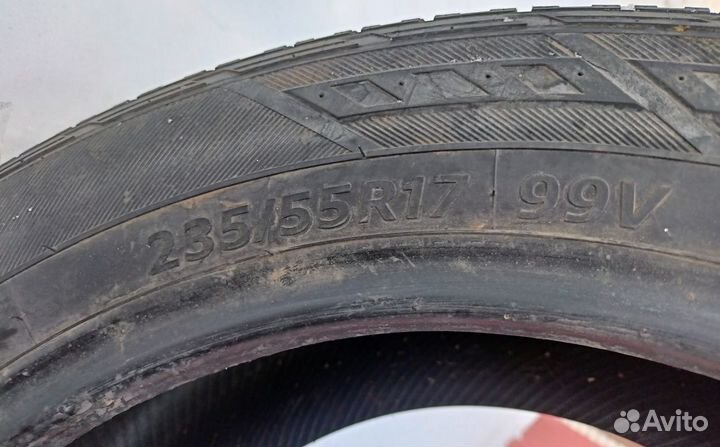 Hankook Dynapro HP2 RA33 235/55 R17 99L