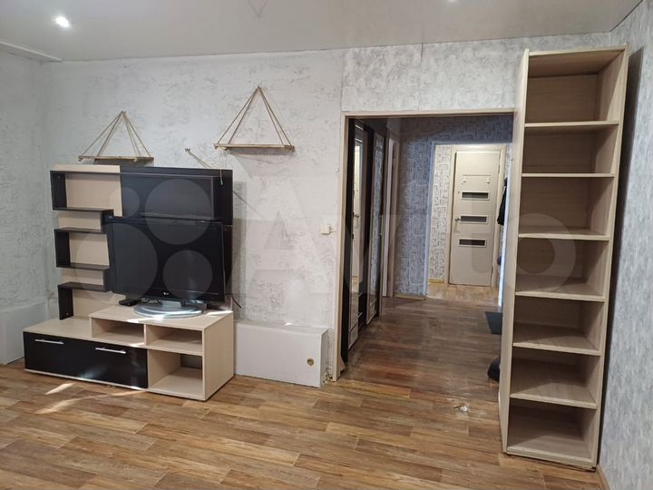 2-к. квартира, 56 м², 1/9 эт.