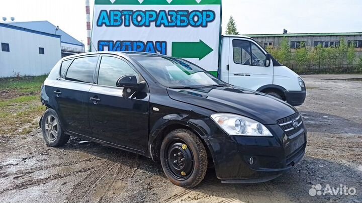 Кожух рулевой колонки верхний Kia Ceed 848511H000EQ