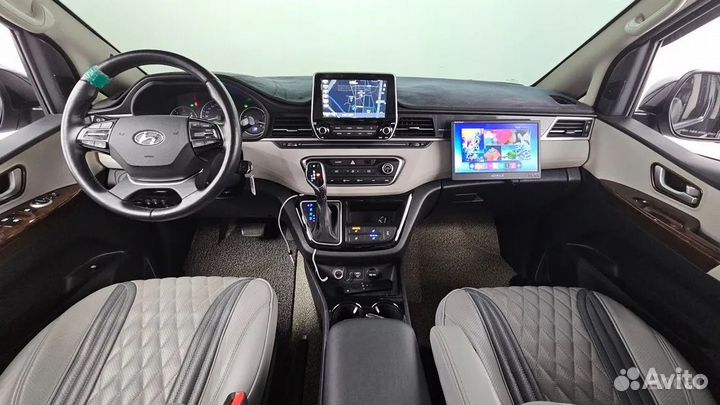 Hyundai Grand Starex 2.5 AT, 2020, 30 000 км