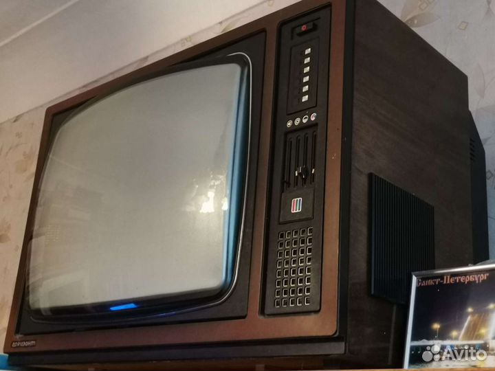 Телевизор ретро Горизонт