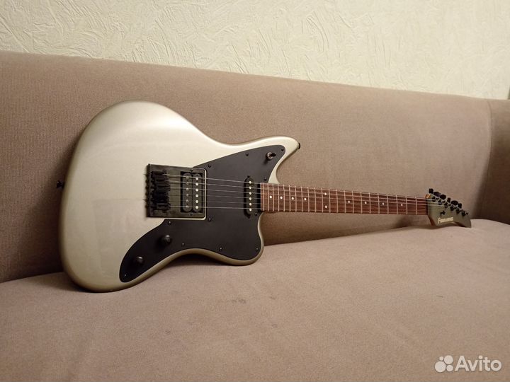 Электрогитара Fernаndes jaguar