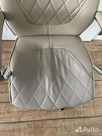 Компьютерное - офисное кресло