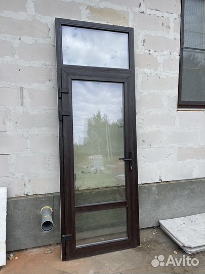 Дверь пластиковая пвх входная теплая