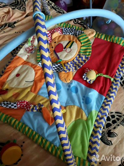 Развивающий коврик