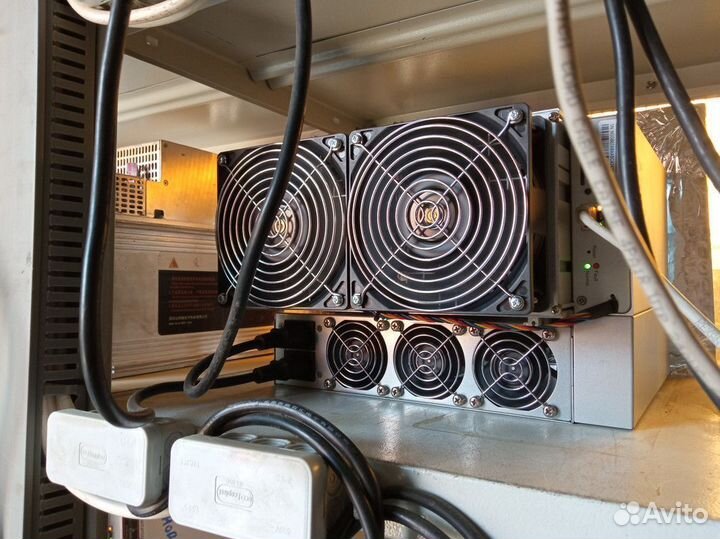 Асик майнер Antminer L7 8800 MH/s