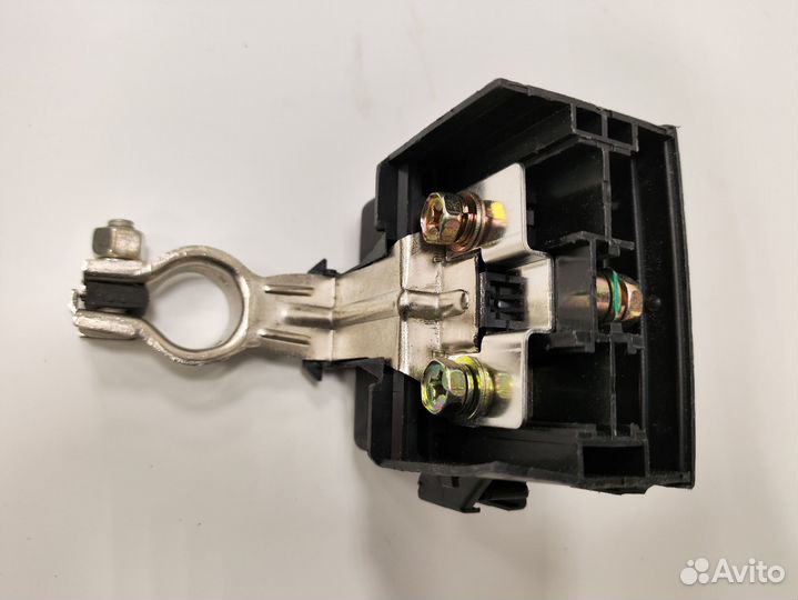 Блок предохранителей на (+) клемму A113723025 для