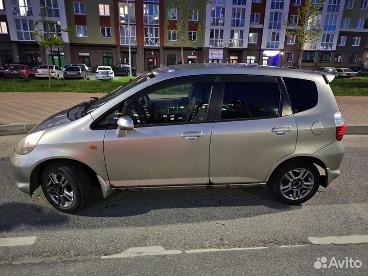 Honda Fit 1.3 CVT, 2004, 243 000 км