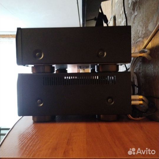 CD проигрыватель Denon-700 AE