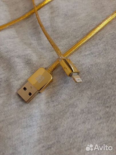 Шнур на iPhone