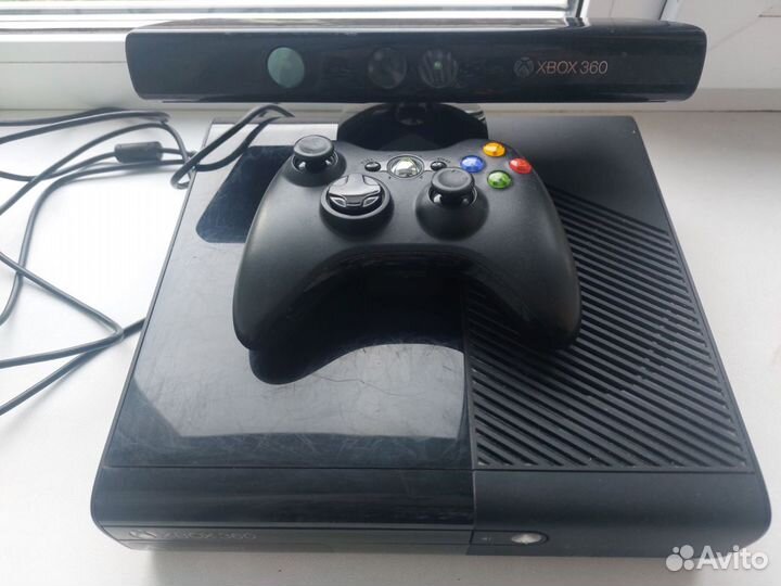 Xbox 360 E + Kinect