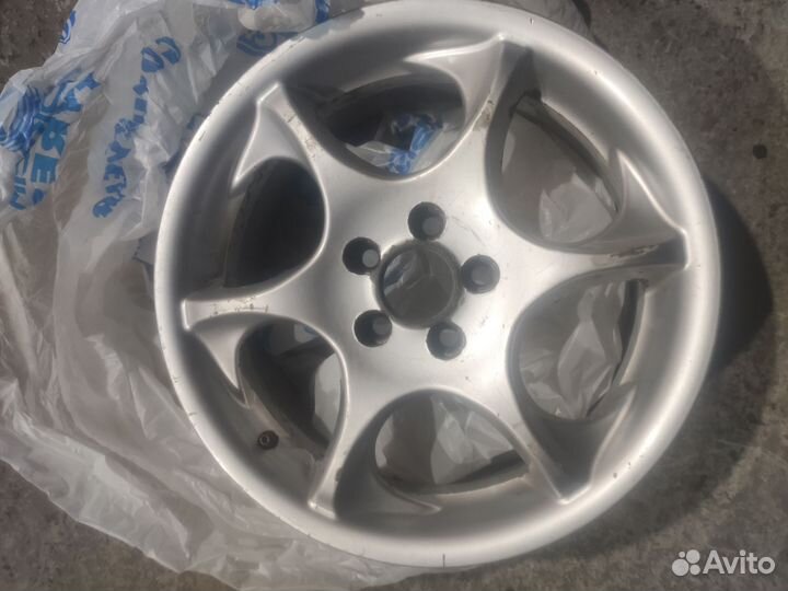 Диски subaru r16 5x100 ET48 6.5j