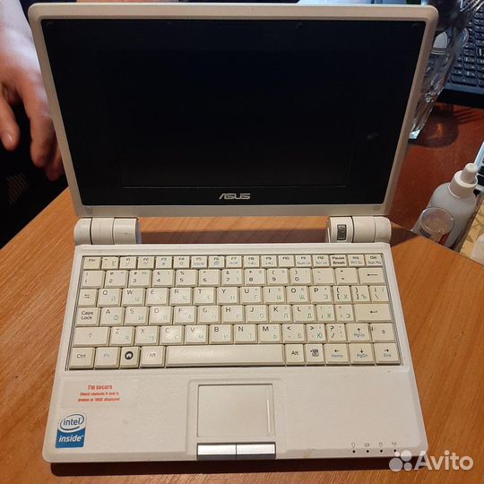 Нерабочий нетбук Asus Eee Pc 2G Surf на запчасти
