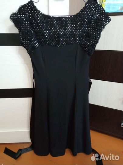 Нарядное платье