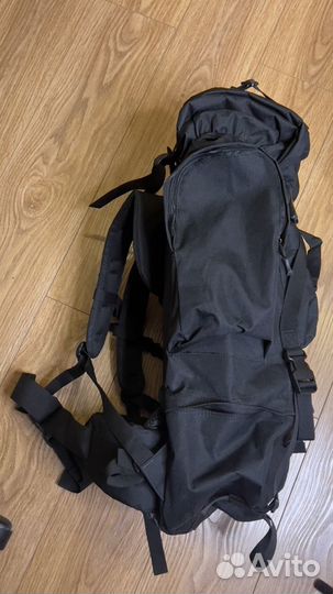 Рюкзак тактический походный 70 литров (черный)