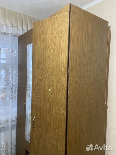 Шкаф 130х59х217