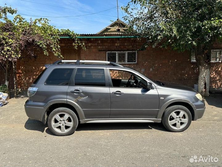 Mitsubishi Outlander 2.4 AT, 2005, 260 000 км