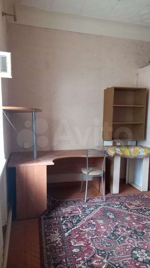 Комната 44 м² в 2-к., 2/4 эт.