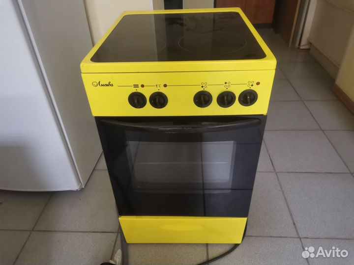 Электрическая плита Лысьва EF3001MK00 бу