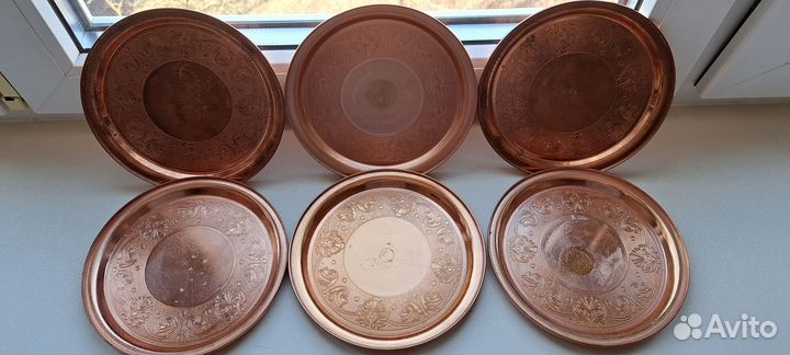Медный тарелки. Предметы интерьера