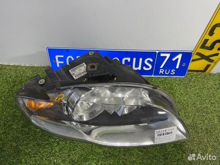 Фара правая Audi A4 B7 SW универсал дизель 2005