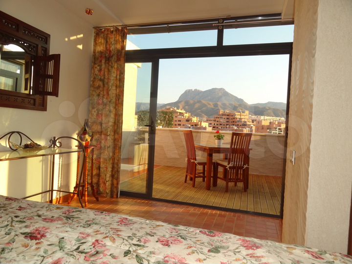 3-к. квартира, 140 м² (Испания)
