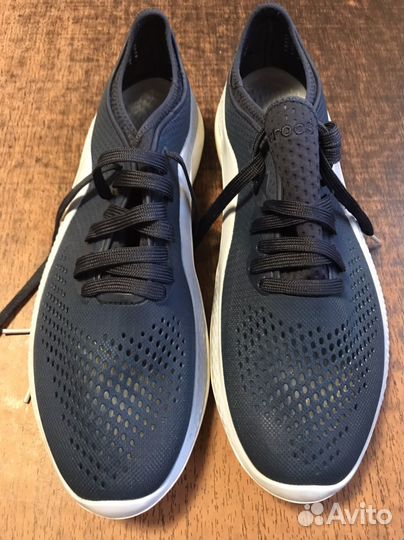 Кроссовки crocs