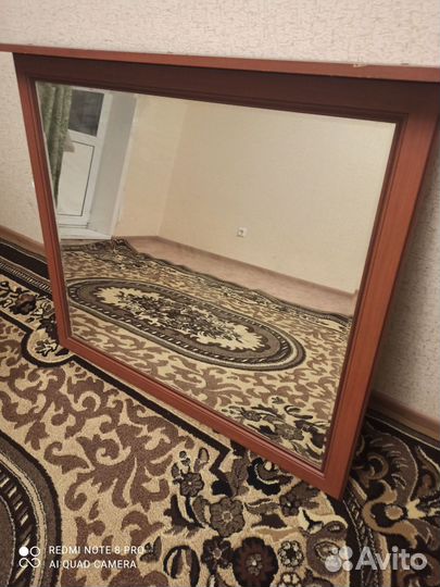 Зеркало настенное