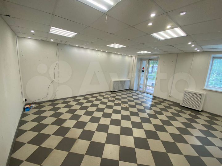 Торговая площадь, 35 м²