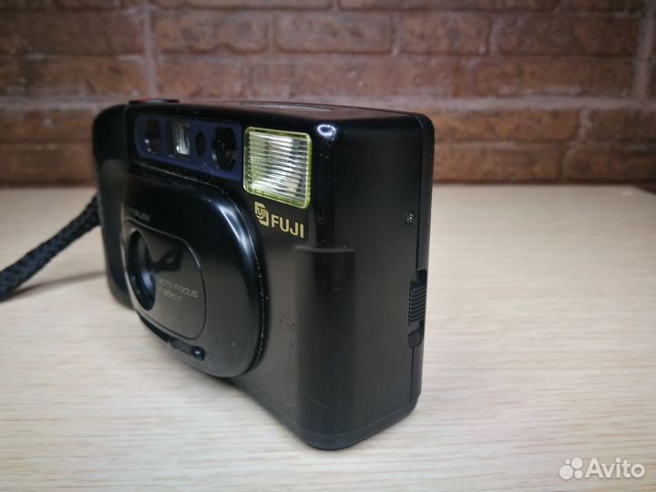 Плёночный фотоаппарат Fuji Discovery DL-55