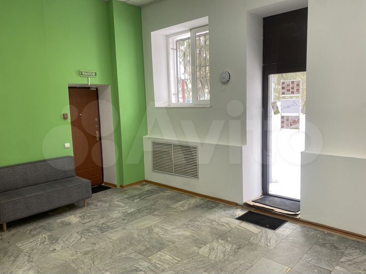 Нежилое помещение С арендатором, 63 м²