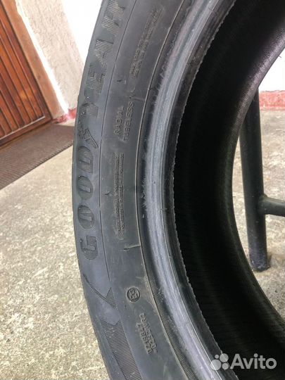 Goodyear Wrangler Radial 215/60 R17 96T