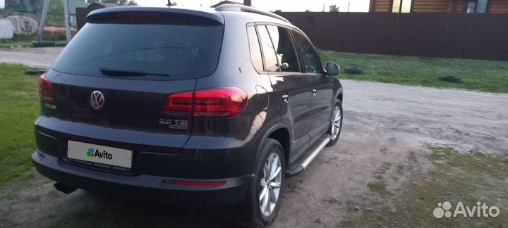 Volkswagen Tiguan 2.0 AT, 2015, 140 000 км