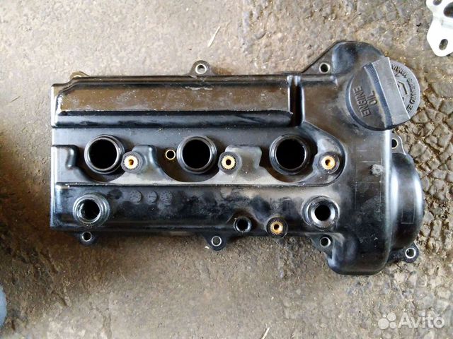 Клапанная крышка Suzuki