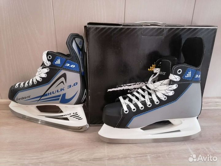 Коньки хоккейные 39 размер
