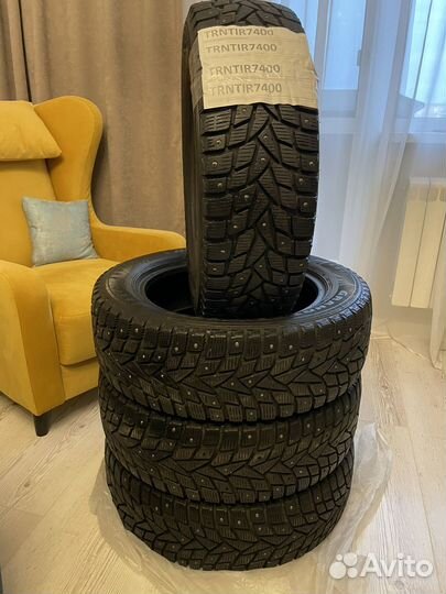 Dunlop Grandtrek Ice 02 215/60 R17 100T