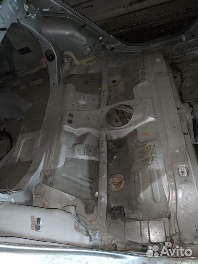 Кузов toyota avensis